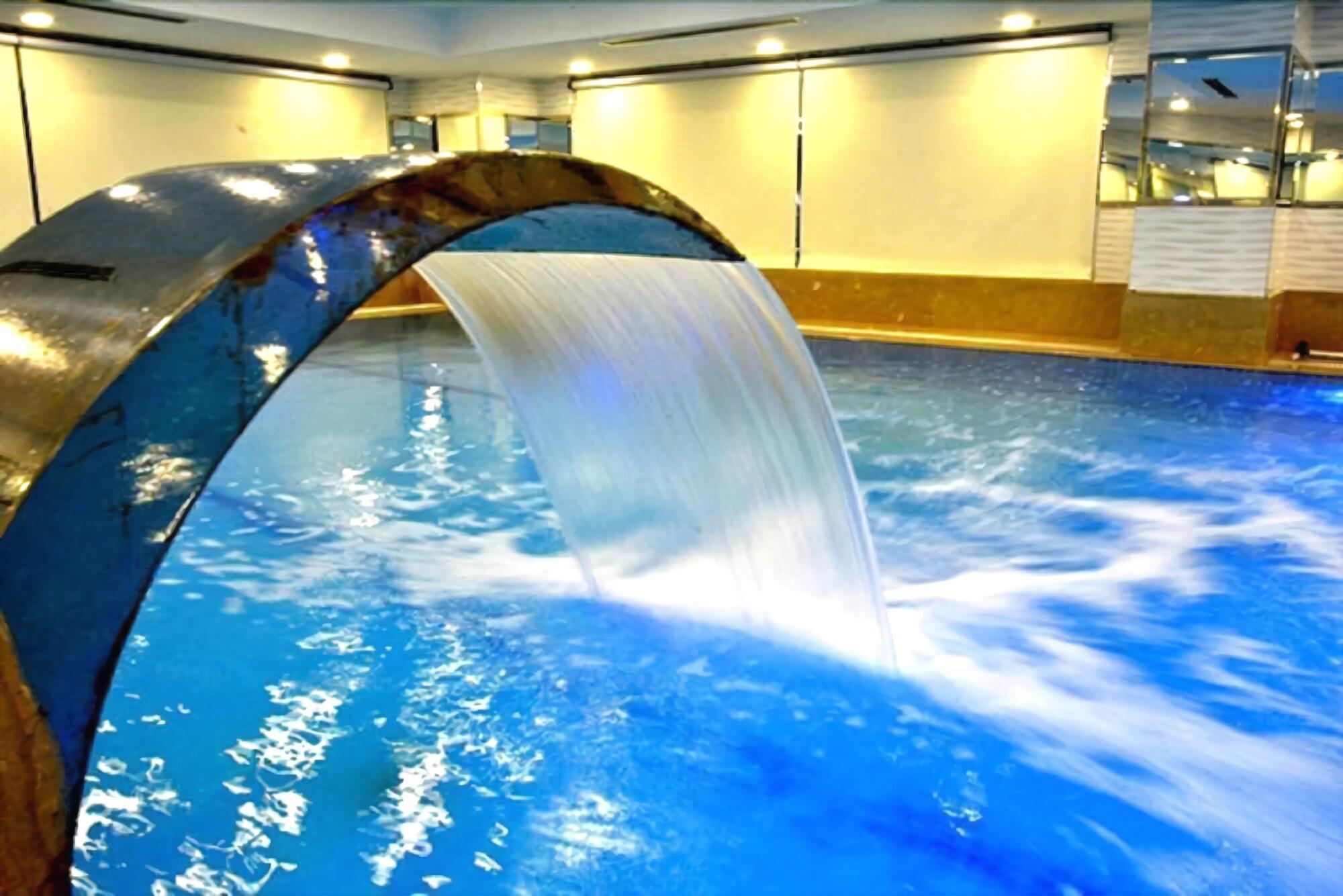 Vania Hotel باكو المظهر الخارجي الصورة