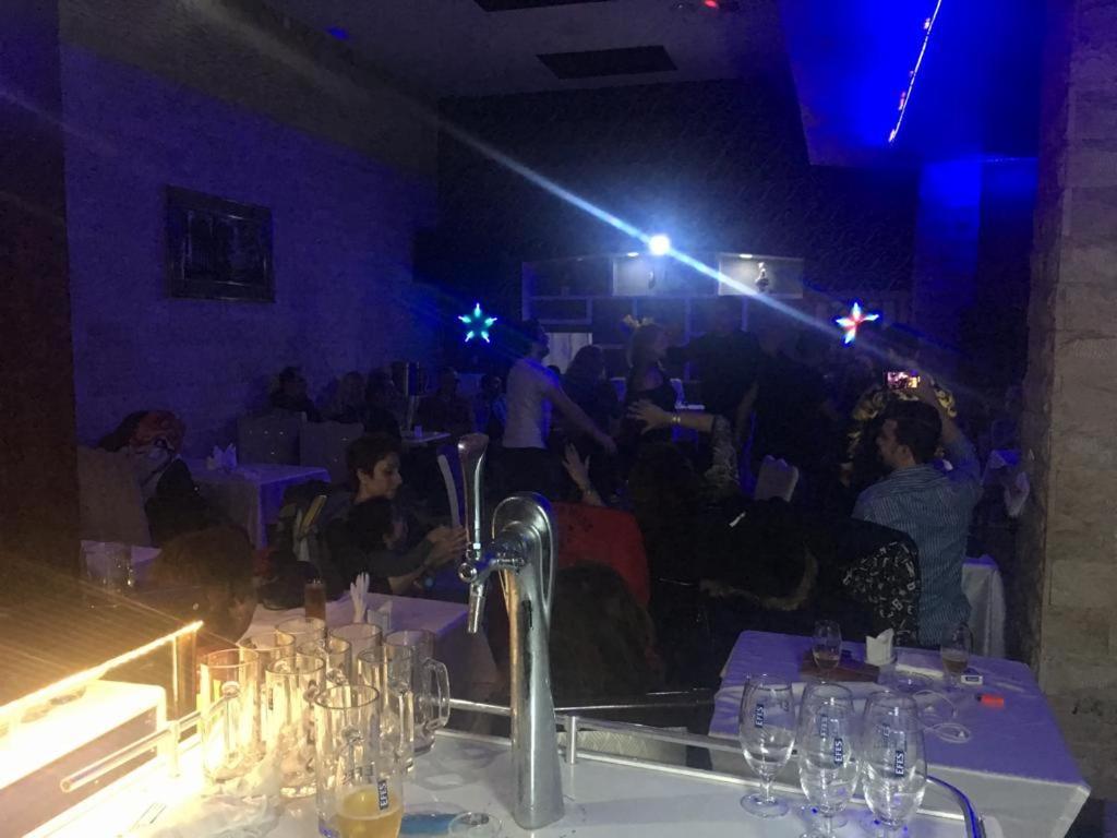 Vania Hotel باكو المظهر الخارجي الصورة